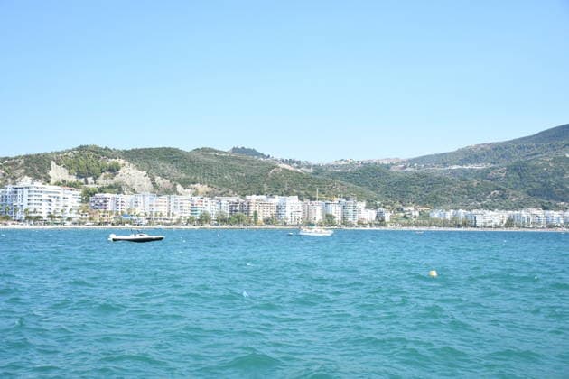 Global Sumud Flotilla activists arrive in Albania VLORE, ALBANIA - AUGUST 21: Boats carrying pro-Palestinian Italian and Albanian activists arrive off the coast of Vlore after sailing from Brindisi, Italy, on August 21, 2026 in Vlore, Albania. Several of the vessels had reportedly been damaged by the Israeli military during the flotilla s previous mission. The activists arrival coincides with the anniversary of the 1991 exodus in which thousands of Albanian refugees reached Italy s Puglia region aboard an overcrowded ship. The group is also expected to support the Flamingo Revolution protest against the reported sale of a beach in Zvernec for a tourism project allegedly linked to Ivanka Trump and Jared Kushner. Olsi Shehu Anadolu Vlore  Copyright: x2026xAnadoluxOlsixShehux
