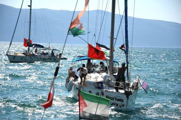 Global Sumud Flotilla activists arrive in Albania VLORE, ALBANIA - AUGUST 21: Boats carrying pro-Palestinian Italian and Albanian activists arrive off the coast of Vlore after sailing from Brindisi, Italy, on August 21, 2026 in Vlore, Albania. Several of the vessels had reportedly been damaged by the Israeli military during the flotilla s previous mission. The activists arrival coincides with the anniversary of the 1991 exodus in which thousands of Albanian refugees reached Italy s Puglia region aboard an overcrowded ship. The group is also expected to support the Flamingo Revolution protest against the reported sale of a beach in Zvernec for a tourism project allegedly linked to Ivanka Trump and Jared Kushner. Olsi Shehu Anadolu Vlore  Copyright: x2026xAnadoluxOlsixShehux