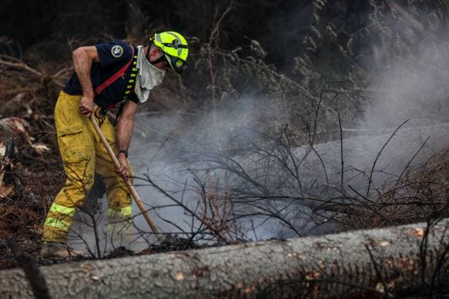 A guided visit is organized to the firefighters still active on the site of the fires in the Hautes Fagnes (High Fens) nature reserve, on Friday 21 August 2026. The fire started on August 14th and 3000 hectares (on a total of 4500) are impacted.  JULIENxWARNAND 183919127