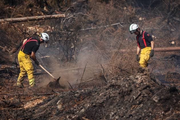 A guided visit is organized to the firefighters still active on the site of the fires in the Hautes Fagnes (High Fens) nature reserve, on Friday 21 August 2026. The fire started on August 14th and 3000 hectares (on a total of 4500) are impacted.  JULIENxWARNAND 183918990