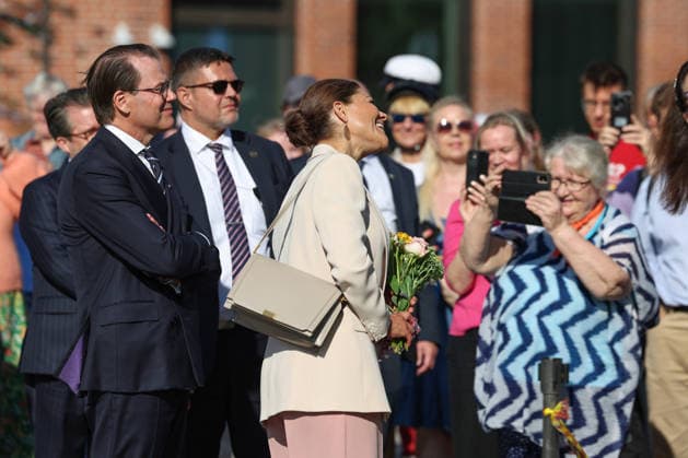 August 21, 2026, Espoo, Uusimaa, Finland: Following their visit to Vaasa, Swedish Crown Princess Victoria and Prince Daniel visited Aalto University in Espoo. Espoo Finland  - ZUMAt227 20260821_zip_t227_002 Copyright: xMarinaxTakimotox