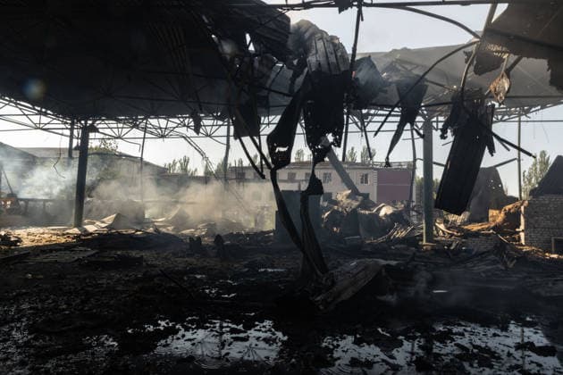 Aftermath of Russian drone attack in Kramatorsk, Ukraine KRAMATORSK, UKRAINE - AUGUST 21: A view of a destroyed warehouse on fire following a Russian drone strike in Kramatorsk, Ukraine, on August 21, 2026. Francisco Richart Anadolu Donetsk Oblast Ukraine. Editorial use only. Please get in touch for any other usage.  Copyright: x2026xAnadoluxFranciscoxRichartx