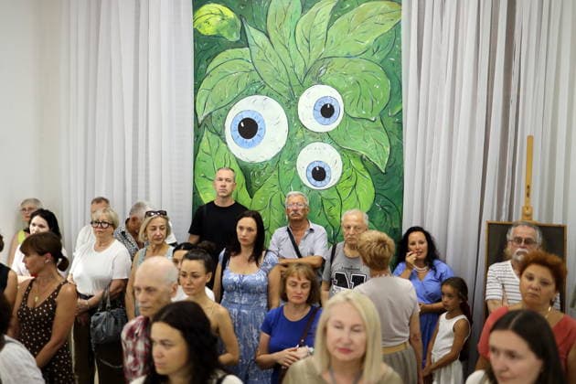 Exhibition 35 Reflections of Independence in Odessa, Ukraine - 21 Aug 2026 Spectators attend the exhibition at the International Cultural Center UNION. The exhibition will be held as part of the celebration of the 35th anniversary of Ukraine’s independence. The exhibition brings together 35 iconic Odessa artists who have lived, created and continues to work in Ukraine, particularly in Odessa, throughout the years of independence. Odessa Ukraine Copyright: xViacheslavxOnyshchenkox xSOPAxImagesx Vonyshchenko(9)