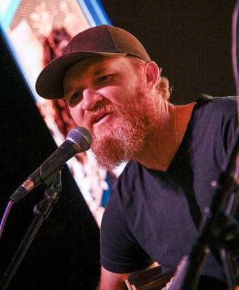 EXCLUSIVE: Las Vegas Songwriters Festival 2026 - Day 2 EXCLUSIVE: Billy Montana, Eric Paslay and Earl Bud Lee perform during the Las Vegas Songwriters Festival 2026 at Mandalay Bay Resort & Casino. 21 Aug 2026 Pictured: Eric Paslay.  Copyright: xThexMegaxAgencyxMBS MEGAx