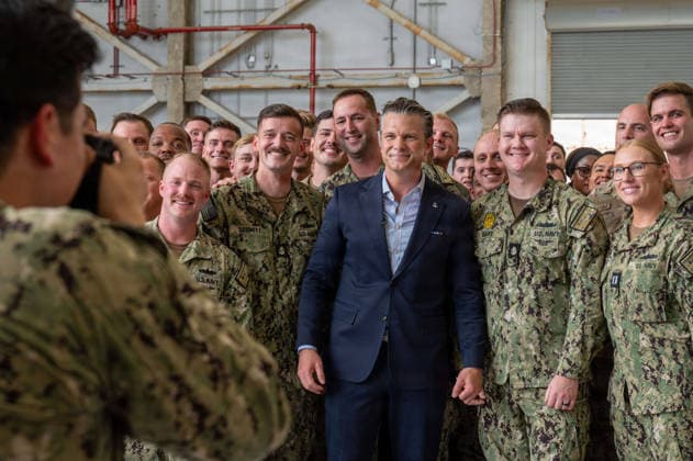 August 21, 2026, North Charleston, Sc, United States: U.S. Defense Secretary Pete Hegseth, poses with service members during a visit to the newly renamed Joint Base Lindsey Graham, August 10, 2026 in North Charleston, South Carolina. The former Joint Base Charleston was renamed in Senator GrahamÃ¢â‚¬â ¢s honor following his sudden passing. North Charleston United States - ZUMAp138 20260821_zaa_p138_023 Copyright: xA1cxAmorixGreer UsxAirx