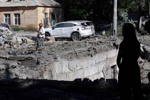 RECORD DATE NOT STATED Extensive destruction at a civilian facility in Kyiv’s Solomianskyi district following a Russian missile attack, Ukraine, on August 20, 2026. Eight people were killed in the district as a result of Russia’s overnight massive combined attack. At least 16 multi-storey residential buildings were damaged, including a nine-storey building whose upper floors were destroyed, as well as a school, a kindergarten and premises of a children’s hospital. State Emergency Service rescuers and municipal workers are dismantling hazardous structures and clearing debris at the impact sites. An emergency assistance centre has been set up for those affected (Photo by Pavlo Bahmut Ukrinform) Aftermath of Russian strike in Solomianskyi district of Kyiv  Copyright: xPavloxBahmutx
