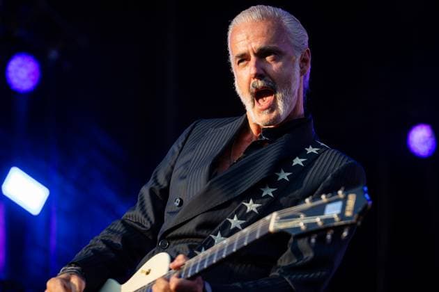 Triggerfinger live at Vilar de Mouros Festival - 21 Aug 2026 Lead singer and guitarist Ruben Block of the Belgian rock band Triggerfinger performs during the fourth day of the Vilar de Mouros Festival. Vilar de Mouros Portugal Copyright: xDiogoxBaptistax xSOPAxImagesx DB_Triggerfinger20260820_006