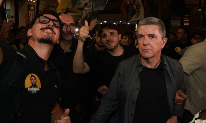 RECORD DATE NOT STATED Renan Santos holds events on Maria Antonia Street, in Sao Paulo. Sao Paulo (SP), 08 21 2026 Politics 2026 Elections Presidential candidate Renan Santos (Mission) holds an event on Rua Maria Antonia, in Sao Paulo, this Friday (21).(Foto: Leco Viana Thenews2 imago images) Renan Santos holds events on Maria Antonia Street, in Sao Paulo.  Copyright: xLecoxVianax