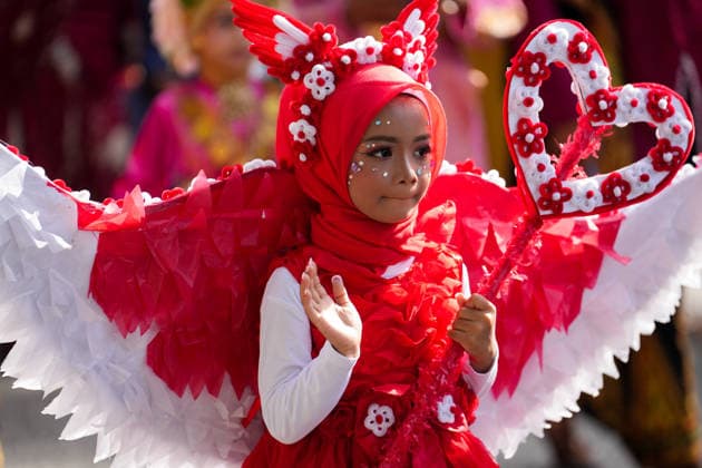 August 22, 2026, Banda Aceh, Aceh, Indonesia: Kindergarten children, accompanied by their teachers and parents, were seen participating in an Independence Day parade in Banda Aceh, Aceh Province, Indonesia, on Saturday. Dressed in traditional costumes from various regions and outfits representing diverse professions, the thousands of participants paraded through the city to celebrate Indonesia s independence, with the aim of fostering a sense of nationalism and togetherness from an early age. Banda Aceh Indonesia  - ZUMAi115 20260822_zip_i115_004 Copyright: xMuhammadxIqbalx