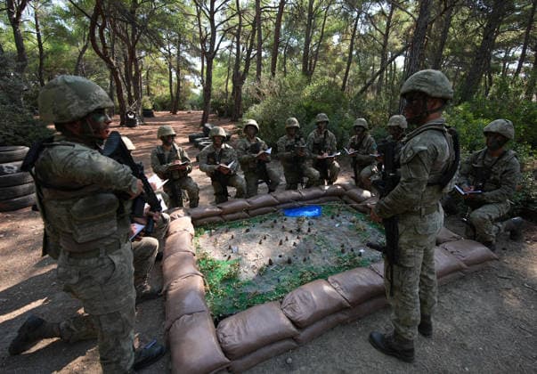 Year-End Practical Training of Turkish National Defense University’s Military Academy students IZMIR, TURKIYE - AUGUST 21: Students of the Turkish National Defense University’s Military Academy (MSU) take part in the Year-End Practical Training in Urla district of Izmir, Turkiye on August 21, 2026. The students are pushing themselves to become the commanders of the future, putting their physical endurance, military knowledge, and skills into practice in the field. Berkan Cetin Anadolu Izmir Turkey. Editorial use only. Please get in touch for any other usage.  Copyright: x2026xAnadoluxBerkanxCetinx