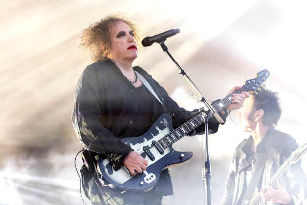 The Cure perform at Wythenshawe Park Robert Smith of The Cure performs at Wythenshawe Park, Manchester, England, 21st August 2026, Credit:Mike Gray MIKE GRAY - B4227 Avalon  Copyright: xMikexGrayx xMIKExGRAYx-xB4227x xAvalonx 1127050672