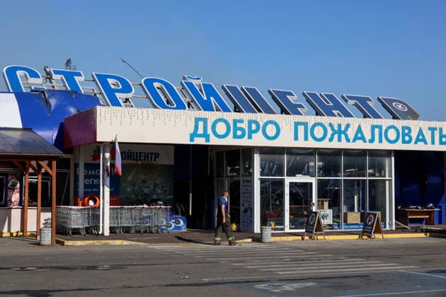 RUSSIA, MELITOPOL - AUGUST 22, 2026: A store of the DIY and building materials suffers damage following a Ukrainian military strike. Alexander Polegenko TASS  96460593