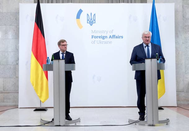 Foreign Minister of Ukraine Andrii Sybiha (R) and Federal Minister for Foreign Affairs of Germany Johann Wadephul hold a joint news conference following their negotiations, Kyiv, Ukraine, August 22, 2026. The talks focused on strengthening defence support for Ukraine, protecting critical infrastructure, preparing for winter, and diplomatic steps to end the war. The German Foreign Minister’s visit took place on the eve of the 35th anniversary of Ukraine’s independence, amid another wave of massive Russian attacks on civilian targets. (Photo by Hennadii Minchenko Ukrinform) Joint news conference of Ukrainian and German Foreign Ministers in Kyiv  Copyright: xHennadiixMinchenkox