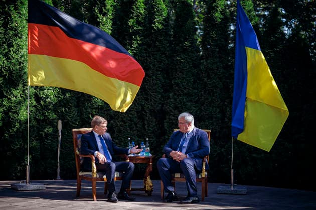 Johann Wadephul (CDU), Bundesaussenminister, trifft den Aussenminister der Ukraine, Andrij Sybiha. Kyjiw, 22.08.2026. Fotografiert im Auftrag des Auswaertigen Amtes Kyjiw Ukraine *** Johann Wadephul (CDU), Federal Foreign Minister, meets with Ukrainian Foreign Minister Andrij Sybiha in Kyiv, August 22, 2026. Photographed on behalf of the Federal Foreign Office, Kyiv, Ukraine Copyright: xThomasxTrutschel AAx
