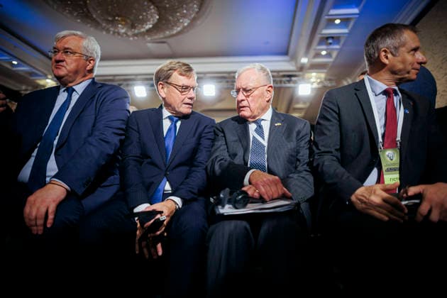 Johann Wadephul (CDU), Bundesaussenminister, besucht das IX. Internationale Veteranenforum der Ukraine. Hier zusammen mit Joseph Keith Kellogg, US-Sondergesandter fuer die Ukraine. Kyjiw, 22.08.2026. Fotografiert im Auftrag des Auswaertigen Amtes Kyjiw Ukraine *** Johann Wadephul (CDU), Federal Minister of Foreign Affairs, visits the 9th International Veterans Forum of Ukraine. Pictured here with Joseph Keith Kellogg, U.S. Special Envoy for Ukraine. Kyiv, August 22, 2026. Photographed on behalf of the Federal Foreign Office, Kyiv, Ukraine. Copyright: xThomasxTrutschel AAx