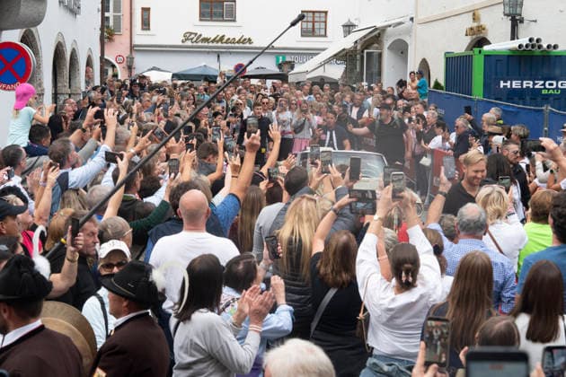 22.08.2026, Kitzbühel, Vorderstadt, Kitzbühel Musikfestival, Pressekonferenz, Andreas Gabalier Kitzbühel Vorderstadt Tirol Austria *** August 22, 2026, Kitzbühel, Vorderstadt, Kitzbühel Music Festival, Press Conference, Andreas Gabalier, Kitzbühel, Vorderstadt, Tyrol, Austria Copyright: xJustPictures.ch AlexanderxRaemyx jp-de-AlRa-DSC02639