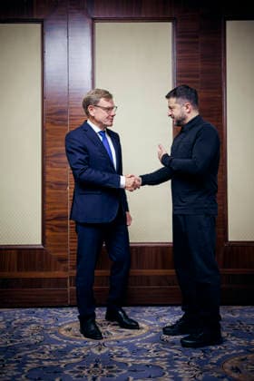 Johann Wadephul (CDU), Bundesaussenminister, trifft Wolodymyr Selenskyj, Staatspraesident der Ukraine. Kyjiw, 22.08.2026. Fotografiert im Auftrag des Auswaertigen Amtes Kyjiw Ukraine *** Johann Wadephul (CDU), Federal Minister of Foreign Affairs, meets with Volodymyr Zelenskyy, President of Ukraine, in Kyiv, August 22, 2026. Photographed on behalf of the Federal Foreign Office, Kyiv, Ukraine Copyright: xThomasxTrutschel AAx
