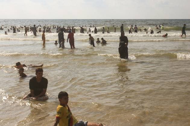 RECORD DATE NOT STATED Displaced Palestinians Struggle to Survive Amid Gaza™s Ruins (INT) Displaced Palestinians Struggle to Survive Amid Gaza™s Ruins. August 21, 2026 Gaza, Palestine: Displaced Palestinians living along the coastal area of Gaza City carry out their daily activities among the ruins of destroyed buildings at sunset. Families who have lost their homes during the war struggle to survive in makeshift tents pitched beside the rubble and inside heavily damaged structures, amid severe humanitarian conditions and shortages of basic necessities across the Gaza Strip. Credit: Hashem Zimmo Thenews2(Foto: Hashem Zimmo Thenews2 imago images) Displaced Palestinians Struggle to Survive Amid Gaza™s Ruins  Copyright: xHashemxZimmox