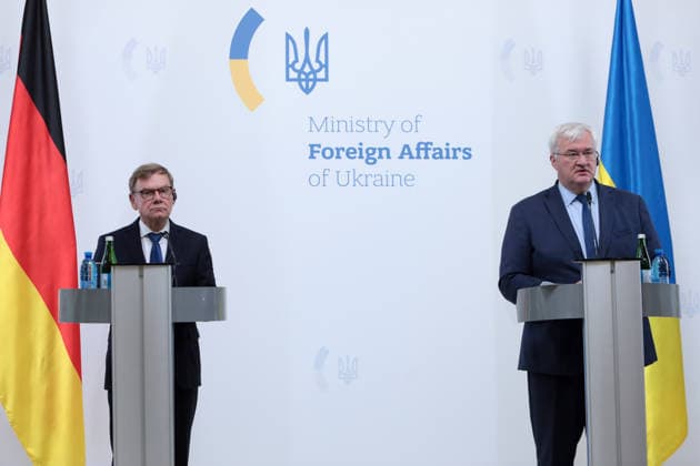 Joint news conference of Ukrainian and German Foreign Ministers in Kyiv Foreign Minister of Ukraine Andrii Sybiha (R) and Federal Minister for Foreign Affairs of Germany Johann Wadephul hold a joint news conference following their negotiations, Kyiv, Ukraine, August 22, 2026. The talks focused on strengthening defence support for Ukraine, protecting critical infrastructure, preparing for winter, and diplomatic steps to end the war. The German Foreign Minister™s visit took place on the eve of the 35th anniversary of Ukraine™s independence, amid another wave of massive Russian attacks on civilian targets., Credit:Hennadii Minchenko Ukrinform Avalon Ukraine, Kyiv  Copyright: xHennadiixMinchenkox xUkrinformx xAvalonx 1127333022