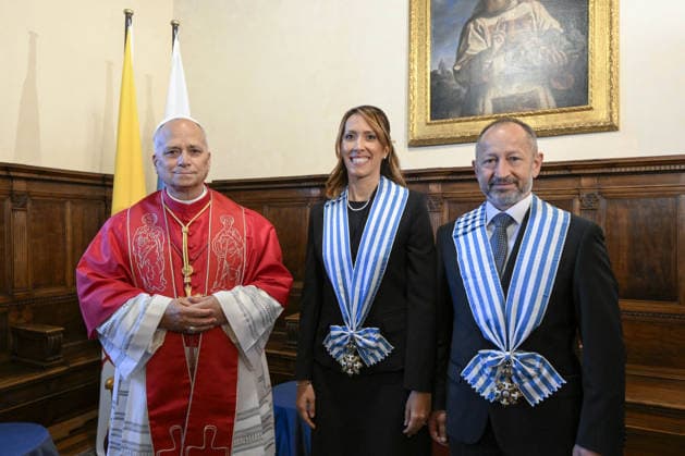 Pope Leo XIV’s Visit to The Republic of San Marino Pope Leo XIV traveled to the Republic of San Marino (Central Italy) on August 22, 2026 for a half-day pastoral visit. He met first with the civil authorities of San Marino at the Public Palace, offering his gratitude to the Captains Regent Alice Mina (C) and Vladimiro Selva (R) the two joint Heads of State, a tradition that dates back to 1243. In his address, Pope Leo expressed his joy to visit the world’s oldest Republic. Known as the ‘Most Serene Republic,’ San Marino has remained rooted in its motto ‘Libertas’ (Liberty), which the Pope said sums up its history and aspirations for the future. Photo by (EV) Simone Risoluti Vatican Media ABACAPRESS.COM San Marino Italy  Copyright: xABACAx