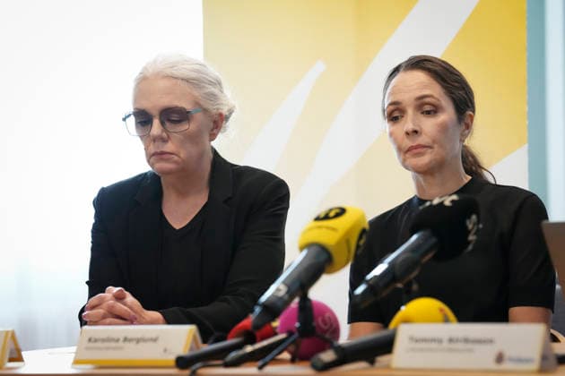 FAGERSTA, SVERIGE 20260822 Kommunstyrelsens ordförande Asa-Märta Sjöström och kommundirektör Karilina Berglund da Fagersta kommun och polisen haller pressträff med anledning av skoldadet mot Brinellskolan pa fredagen. En 17-arig flicka dödades och flera andra skadades av en man med svärd. FAGERSTA SVERIGE x10658x *** FAGERSTA, SWEDEN 20260822 Asa Märta Sjöström, chair of the municipal council, and Karilina Berglund, municipal director of Fagersta Municipality, along with the police, held a press conference regarding the school attack at Brinell School on Friday. A 17-year-old girlwas killed and several others were injured by a man wielding a sword. FAGERSTA, SWEDEN x10658x  Copyright: xMagnusxLejhall TTx SKOLDAD FAGERSTA EiZqhNzEQNo
