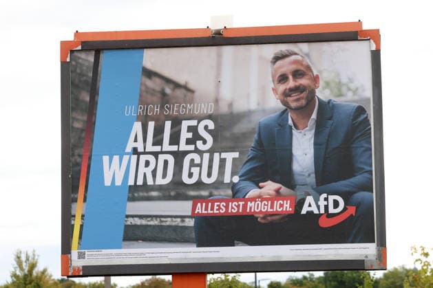 Ein Wahlplakat zur Landtagswahl in Sachsen-Anhalt von der AfD mit dem Spitzenkandidat Ulrich Siegmund. ALLES WIRD GUT. ALLES IST MOEGLICH (MÖGLICH). Landtagswahlkampf am 22.08.2026 in Merseburg Deutschland. *** An AfD campaign poster for the state election in Saxony-Anhalt featuring the party s lead candidate, Ulrich Siegmund: EVERYTHING WILL BE OK, EVERYTHING IS POSSIBLE State election campaign on August 22, 2026, in Merseburg, Germany