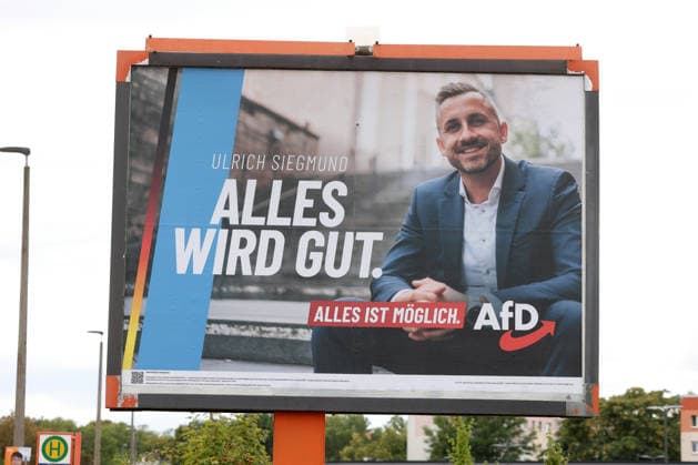 Ein Wahlplakat zur Landtagswahl in Sachsen-Anhalt von der AfD mit dem Spitzenkandidat Ulrich Siegmund. ALLES WIRD GUT. ALLES IST MOEGLICH (MÖGLICH). Landtagswahlkampf am 22.08.2026 in Merseburg Deutschland. *** An AfD campaign poster for the state election in Saxony-Anhalt featuring the party s lead candidate, Ulrich Siegmund: EVERYTHING WILL BE OK, EVERYTHING IS POSSIBLE State election campaign on August 22, 2026, in Merseburg, Germany