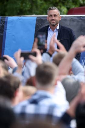 Familienfest der AfD in Merseburg. Landtagswahlkampf in Sachsen-Anhalt der AfD mit dem Spitzenkandidat Ulrich Siegmund. Im Bild Ulrich Siegmund (AfD). Landtagswahlkampf, AfD Familienfest am 22.08.2026 in Merseburg Deutschland. NUTZUNG NUR REDAKTIONELL *** AfD Family Festival in Merseburg; AfD’s State Legislative Election Campaign in Saxony-Anhalt with lead candidate Ulrich Siegmund. Pictured: Ulrich Siegmund; AfD State Legislative Election Campaign; AfD Family Festival on August 22, 2026, in Merseburg, Germany. FOR EDITORIAL USE ONLY