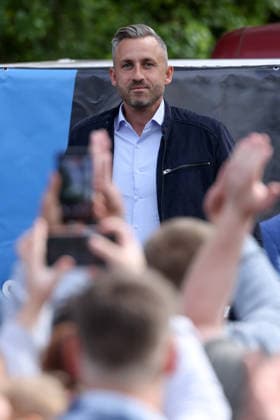 Familienfest der AfD in Merseburg. Landtagswahlkampf in Sachsen-Anhalt der AfD mit dem Spitzenkandidat Ulrich Siegmund. Im Bild Ulrich Siegmund (AfD). Landtagswahlkampf, AfD Familienfest am 22.08.2026 in Merseburg Deutschland. NUTZUNG NUR REDAKTIONELL *** AfD Family Festival in Merseburg; AfD’s State Legislative Election Campaign in Saxony-Anhalt with lead candidate Ulrich Siegmund. Pictured: Ulrich Siegmund; AfD State Legislative Election Campaign; AfD Family Festival on August 22, 2026, in Merseburg, Germany. FOR EDITORIAL USE ONLY
