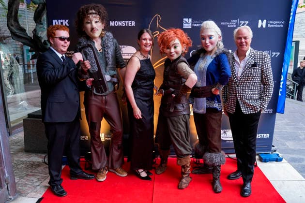 Amandaprisen 2026 Haugesund 20260822. Komikerne Snorre Kind Monsson og Isalill Kolpus og regissor Harald Zwart ankommer Amandaprisen 2026, som deles ut under et NRK-sendt tv-show i Haugesund lordag kveld. Foto: Jan Kare Ness NTB Haugesund Norge u4UpWQjguJ4 EDITORIAL USE ONLY Ref:_ENTu4UpWQjguJ4.jpg *** The Amanda Awards 2026 Haugesund 20260822 Comedians Snorre Kind Monsson and Isalill Kolpus and director Harald Zwart arrive at the Amanda Awards 2026, which will be presented during an NRK-broadcast TV show in Haugesund on Saturday evening. Photo: Jan Kare Ness, NTB, Haugesund, Norway u4UpWQjguJ4 EDITORIAL USE ONLY Ref ENTu4UpWQjguJ4 jpg  Copyright: xJanxKarexNessx xNTBx