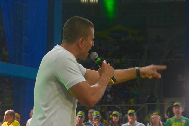 RECORD DATE NOT STATED Flavio Bolsonaro (PL) Maracanazinho RJ Rio de Janeiro (RJ), 08 22 2026 - Campaign Electoral Flavio Bolsonaro RJ - The then presidential candidate Flavio Bolsonaro participated in the launch of Douglas Ruas s electoral campaign for governor of the state of Rio de Janeiro RJ. The event brings together thousands of supporters at the Maracanazinho stadium, Maracana neighborhood, northern zone of Rio de Janeiro, (22) August 2026.(Foto: Fausto Maia Thenews2 imago images) Flavio Bolsonaro (PL) Maracanazinho RJ  Copyright: xFaustoxMaiax