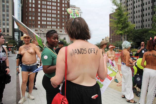 August 22, 2026, Philadelphia, Pennsylvania, U.S.A: Philadelphia, Pennsylvania August 22, 2026.-- GoTopless, a women s rights organization, will geld its first civil rights march in Philadelphia, PA to claim women s constitutional right to go topless in public based on gender equality. The event marks the 19th annual GoTopless Day, held across the U.S. and internationally. Philadelphia U.S.A - ZUMAc272 20260822_znp_c272_013 Copyright: xEmilyxCotlerx