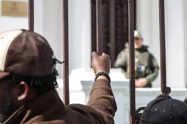 Santiago, August 22, 2026 The Haitian Embassy in Santiago is stormed by Haitian citizens due to issues with embassy staff and excessive fees for the paperwork required to work in Chile. Diego Martin Aton Chile, Aton 1182667 jpeg  Copyright: DIEGOxMARTIN ATONxCHILE
