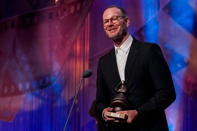 Amandaprisen 2026 Haugesund 20260822. Regissor Joachim Trier mottar Amandaprisen for beste regi for filmen Affeksjonsverdi. Amandaprisen 2026 deles ut i Festiviteten i Haugesund lordag kveld. Foto: Jan Kare Ness NTB Haugesund Norge ACLEqYXhKuA EDITORIAL USE ONLY Ref:_ENTACLEqYXhKuA.jpg *** Amanda Award 2026 Haugesund 20260822 Director Joachim Trier receives the Amanda Award for Best Director for the film *Affection Value*. The 2026 Amanda Awards will be presented at Festiviteten in Haugesund on Saturday evening. Photo: Jan Kare Ness NTB Haugesund Norway ACLEqYXhKuA EDITORIAL USE ONLY Ref ENTACLEqYXhKuA jpg  Copyright: xJanxKarexNessx xNTBx