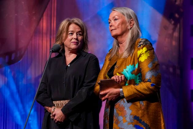 Amandaprisen 2026 Haugesund 20260822. Mette Holme Nielsen og Jannecke Bervell mottar Amandaprisen for Amandakomiteens Gullklapper. Amandaprisen 2026 deles ut i Festiviteten i Haugesund lordag kveld. Foto: Jan Kare Ness NTB Haugesund Norge BiC2ZMbBUf0 EDITORIAL USE ONLY Ref:_ENTBiC2ZMbBUf0.jpg *** The Amanda Award 2026 Haugesund 20260822 Mette Holme Nielsen and Jannecke Bervell receive the Amanda Award for the Amanda Committee’s Gullklapper. The Amanda Award 2026 will be presented at Festiviteten in Haugesund on Saturday, kevening Photo: Jan Kare Ness, NTB, Haugesund, Norway BiC2ZMbBUf0 EDITORIAL USE ONLY Ref ENTBiC2ZMbBUf0 jpg  Copyright: xJanxKarexNessx xNTBx