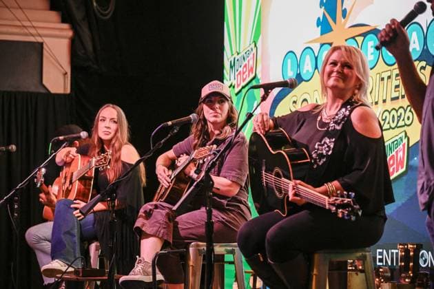 EXCLUSIVE: Las Vegas Songwriters Festival 2026 - Day 3 EXCLUSIVE: Carolyn Dawn Johnson, Rachel Thibodeau, Rebecca Lynn Howard perform during the Las Vegas Songwriters Festival 2026 - Day 3 at Mandalay Bay Resort & Casino. 22 Aug 2026 Pictured: (L-R) Rebecca Lynn Howard, Rachel Thibodeau and Carolyn Dawn Johnson.  Copyright: xThexMegaxAgencyxMBS MEGAx