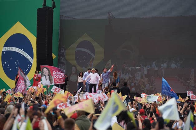 August 22, 2026, Rio De Janeiro, Rio De Janeiro, Brazil: Rio de Janeiro, Brazil, August 22 , 2026 : Brazilian President Luiz InoÂ¡cio Lula da Silva, who is running for re-election, held his first major campaign rally in the state of Rio de Janeiro on Saturday (22)...The event took place at MooÂßa Bonita Stadium, in Bangu, in the cityÃ¢â‚¬â ¢s West Zone. The stadium has a capacity of more than 9,000 people, and large screens were also set up outside the venue for supporters to follow the rally...The event marks an important moment in LulaÃ¢â‚¬â ¢s campaign in Rio de Janeiro, one of BrazilÃ¢â‚¬â ¢s most politically significant states. Rio De Janeiro Brazil  - ZUMAt142 20260822_aap_t142_001 Copyright: xFabioxTeixeirax
