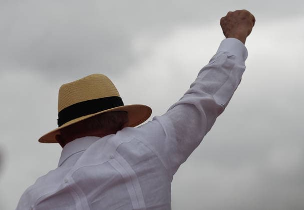 August 22, 2026, Rio De Janeiro, Rio De Janeiro, Brazil: Rio de Janeiro, Brazil, August 22 , 2026 : Brazilian President Luiz InoÂ¡cio Lula da Silva, who is running for re-election, held his first major campaign rally in the state of Rio de Janeiro on Saturday (22)...The event took place at MooÂßa Bonita Stadium, in Bangu, in the cityÃ¢â‚¬â ¢s West Zone. The stadium has a capacity of more than 9,000 people, and large screens were also set up outside the venue for supporters to follow the rally...The event marks an important moment in LulaÃ¢â‚¬â ¢s campaign in Rio de Janeiro, one of BrazilÃ¢â‚¬â ¢s most politically significant states. Rio De Janeiro Brazil  - ZUMAt142 20260822_aap_t142_043 Copyright: xFabioxTeixeirax