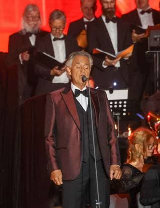 22.08.2026, Wien, AUT, Konzert, Andrea Bocelli, Ernst Happel Stadion, Wien, Reportage, im Bild Andrea Bocelli, Konzert, Feature, Übersicht, *** August 22, 2026, Vienna, Austria, Concert, Andrea Bocelli, Ernst Happel Stadium, Vienna, Report, Pictured: Andrea Bocelli, Concert, Feature, Overview,