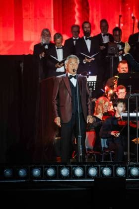 22.08.2026, Wien, AUT, Konzert, Andrea Bocelli, Ernst Happel Stadion, Wien, Reportage, im Bild Andrea Bocelli, Konzert, Feature, Übersicht, *** August 22, 2026, Vienna, Austria, Concert, Andrea Bocelli, Ernst Happel Stadium, Vienna, Report, Pictured: Andrea Bocelli, Concert, Feature, Overview,