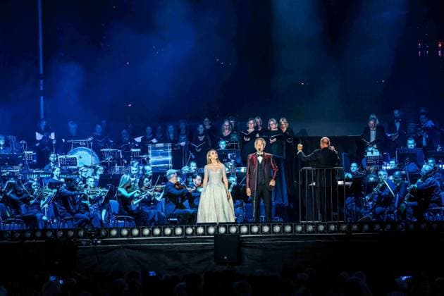 22.08.2026, Wien, AUT, Konzert, Andrea Bocelli, Ernst Happel Stadion, Wien, Reportage, im Bild Andrea Bocelli, Konzert, Feature, Übersicht, *** August 22, 2026, Vienna, Austria, Concert, Andrea Bocelli, Ernst Happel Stadium, Vienna, Report, Pictured: Andrea Bocelli, Concert, Feature, Overview,