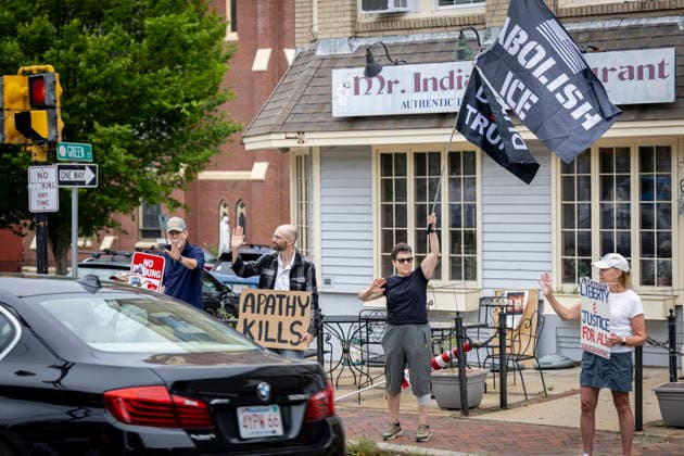Aug. 22, 2026. Newburyport, MA. People stood out at Bartlett Mall to protest recent ICE actions in Newburyport stopthecoup handsoff nokings standupforimmigrants nofearstreettheater immigrantrights, humanrights, socialjustice, indivisible, noice EndICERaids ICE, dueprocess endice protectourdemocracy Resistance AntiTrump DumpTrump newburyportma Newburyport Massachusetts USA EDITORIAL USE ONLY Copyright: x x2026xMarilynxHumphriesx MARILYNxHUMPHRIESx mhphotos017086