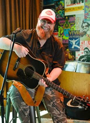 EXCLUSIVE: Las Vegas Songwriters Festival 2026 - Day 3 EXCLUSIVE: Matt Warren, Bobby Pinson and Dave Pahanish perform during the Las Vegas Songwriters Festival 2026 - Day 3 at Mandalay Bay Resort & Casino. 22 Aug 2026 Pictured: Bobby Pinson.  Copyright: xThexMegaxAgencyxMBS MEGAx