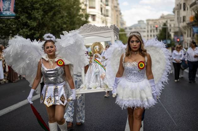 August 22, 2026, Madrid, Madrid, Spain: MADRID, SPAIN, AUGUST 22, 2026: Participants take part in a procession and folkloric parade along Madrid s Gran VoÂ­a in honor of the Virgin of UrkupioÂ±a. The event features traditional Bolivian dances, including Morenada, Caporales and Tinkus. Madrid Spain  - ZUMAq101 20260822_zna_q101_107 Copyright: xC.xCarvajalx