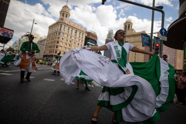 August 22, 2026, Madrid, Madrid, Spain: MADRID, SPAIN, AUGUST 22, 2026: Participants take part in a procession and folkloric parade along Madrid s Gran VoÂ­a in honor of the Virgin of UrkupioÂ±a. The event features traditional Bolivian dances, including Morenada, Caporales and Tinkus. Madrid Spain - ZUMAq101 20260822_zna_q101_111 Copyright: xC.xCarvajalx