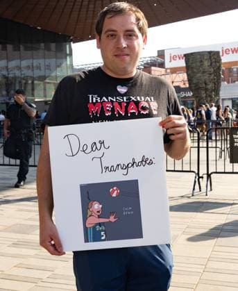 Protest Scenes outside Barclay Center for Indiana Fever vs NY Liberty WNBA Protest Scenes outside Barclay Center for Indiana Fever vs NY Liberty WNBA, Pro Trans Activists and Sophie Cunningham Supporters came out for the Liberty vs Fever Game. There is a huge controversy over men playing in women s sports. Sophie Cunningham of the Fever has been very vocal about the topic. , Barclay Center, NY. 22 Aug 2026 Pictured: Protestors Outside Fever vs Liberty Game at Barclay Center.  Copyright: xThexMegaxAgencyxMayerx xMEGAx