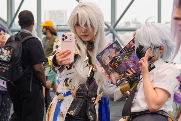 News Bilder des Tages #2 August 22, 2026, New York, New York, USA: Cosplay characters at Anime NYC a four day event at the Javits Center. It is the largest anime convention on the east coast bringing together 150K fans from around the world showcasing the best of Japanese Pop Culture.with unique exhibits, exclusive screenings and appearances by top creators from Japan and beyond. Not to mention merchandise of every description for sale. New York USA - ZUMAh156 20260822_znp_h156_003 Copyright: xMiloxHessx