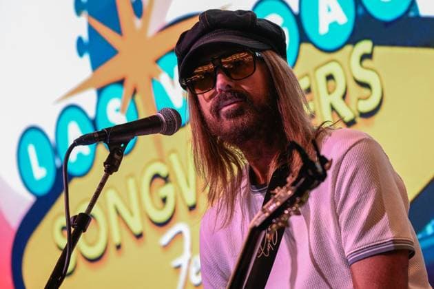 EXCLUSIVE: Las Vegas Songwriters Festival 2026 - Day 3 EXCLUSIVE: Marti Frederiksen and Matt McGinn perform during the Las Vegas Songwriters Festival 2026 - Day 3 at Mandalay Bay Resort & Casino. 22 Aug 2026 Pictured: Marti Frederiksen.  Copyright: xThexMegaxAgencyxMBS MEGAx