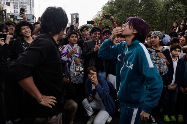 August 22, 2026, Mexico City, Cdmx, Mexico: For the first time, the Aura Farming battle, a viral phenomenon sweeping across Mexico, took place at the Monument to the Revolution. Organized by YouTuber Islas Vlogs, the event drew dozens of young people of various ages who gathered to watch and celebrate showdowns featuring poses, costumes, and eccentric dance moves. This new youth trend, born from the intersection of the internet and video games, involves physical actions and movements designed to project style, confidence, and charisma; these acts earn participants symbolic points that boost their Aura level. The term farming (or farmeo in Spanish) derives from the English word for harvesting crops, while Aura ,a concept with mult - ZUMAp204 20260822_zip_p204_012 Copyright: xJosuexPerezx