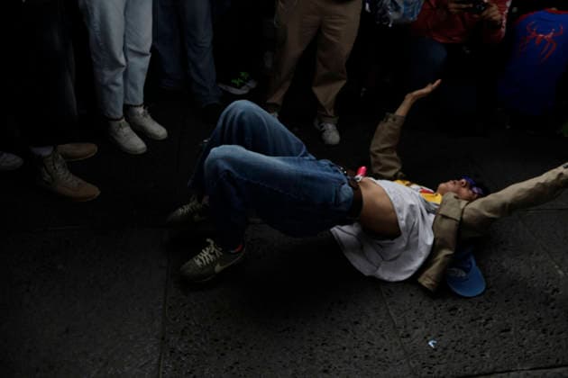 August 22, 2026, Mexico City, Cdmx, Mexico: For the first time, the Aura Farming battle, a viral phenomenon sweeping across Mexico, took place at the Monument to the Revolution. Organized by YouTuber Islas Vlogs, the event drew dozens of young people of various ages who gathered to watch and celebrate showdowns featuring poses, costumes, and eccentric dance moves. This new youth trend, born from the intersection of the internet and video games, involves physical actions and movements designed to project style, confidence, and charisma; these acts earn participants symbolic points that boost their Aura level. The term farming (or farmeo in Spanish) derives from the English word for harvesting crops, while Aura ,a concept with mult - ZUMAp204 20260822_zip_p204_033 Copyright: xJosuexPerezx
